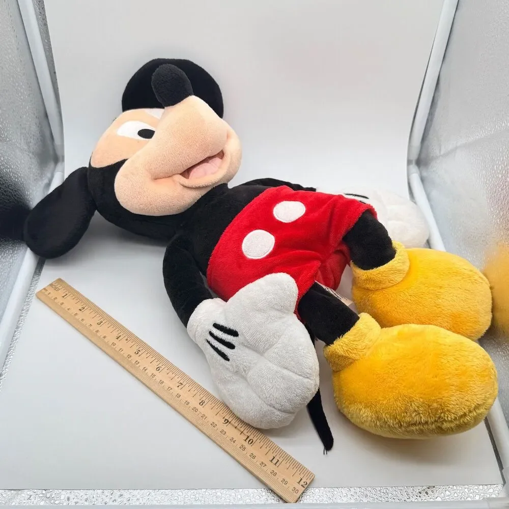 Disney Store Mickey Mouse 18